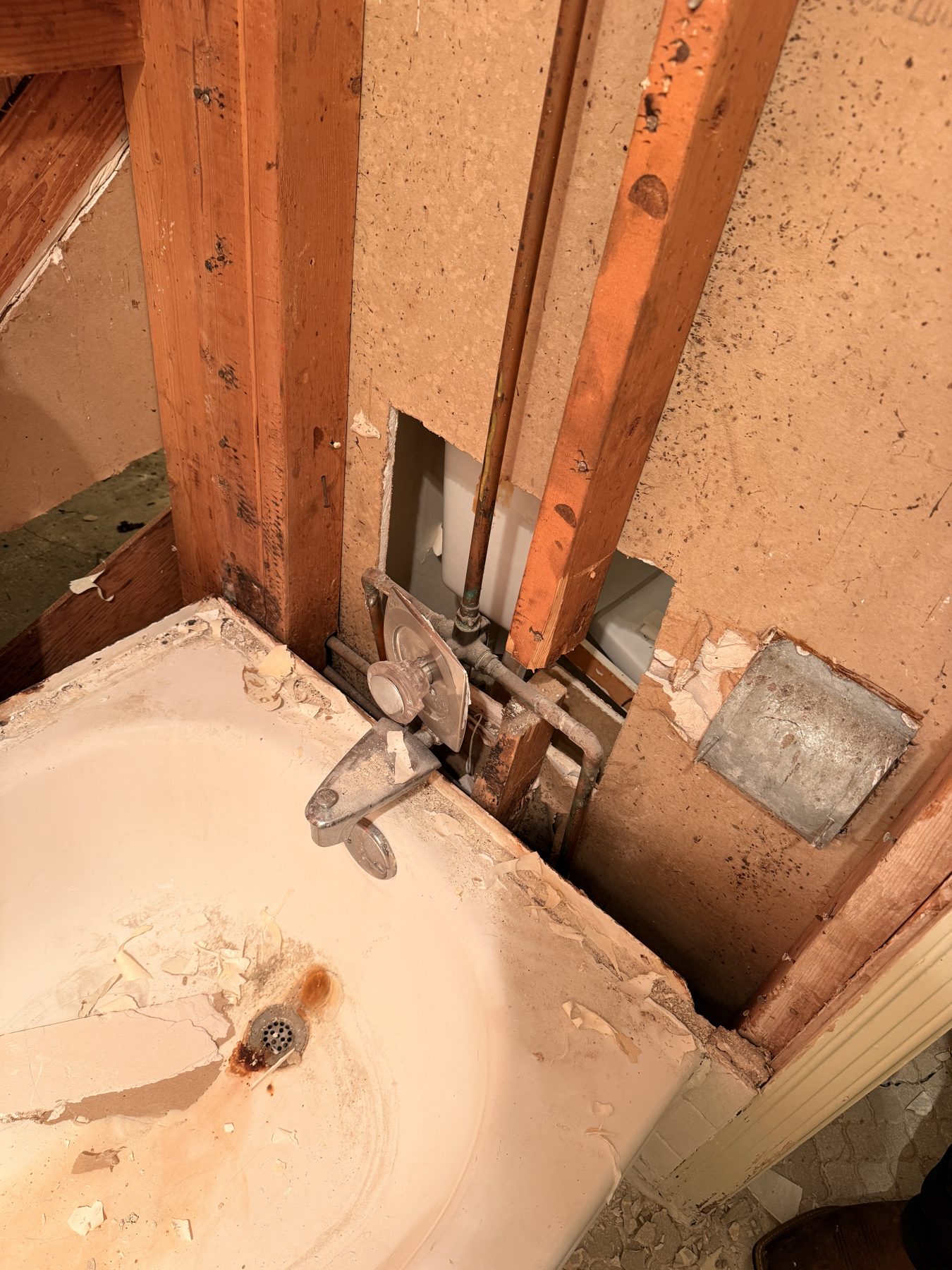Bathroom before renovation, The McGehee Estates House, McGehee Estates, Montgomery