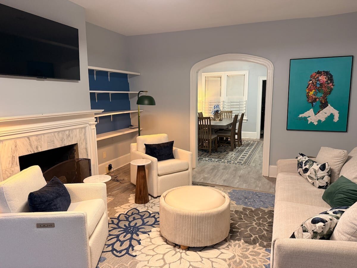 Blue Magnolia in Montgomery, Alabama — furnished interior