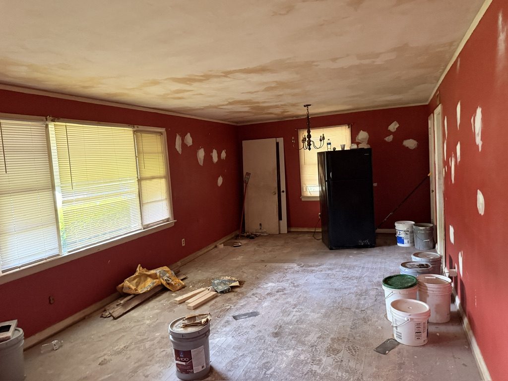 Living room before renovation, The Bellhurst House, Bellhurst, Montgomery