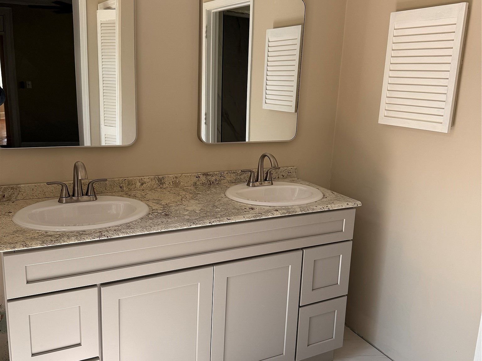The South Hull Cottage double vanity