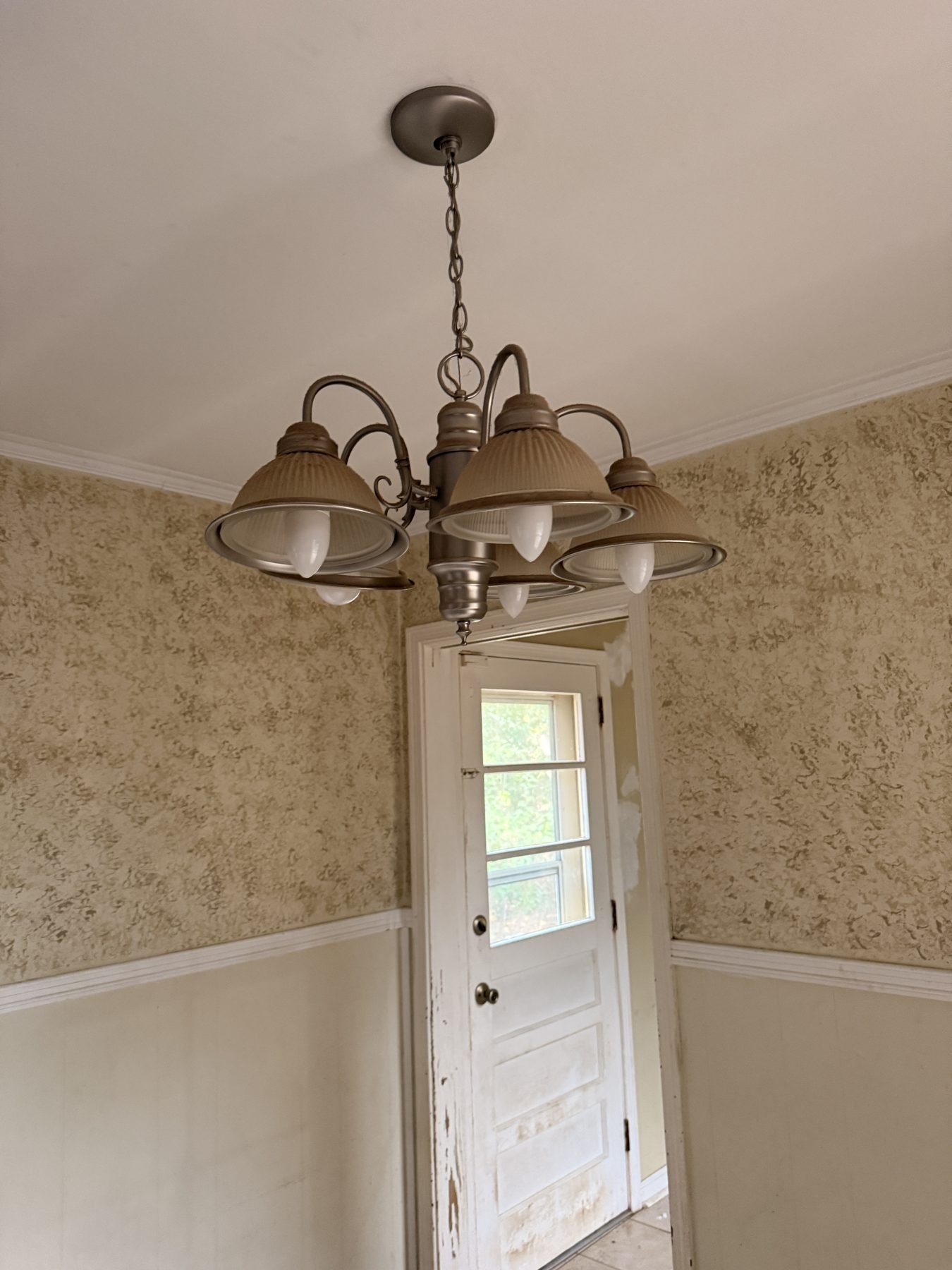 Dining room before renovation, The Brentwood Ranch, Brentwood, Montgomery