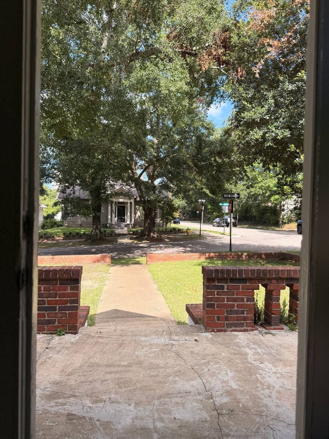 The Lawrence House in Montgomery, Alabama — furnished interior