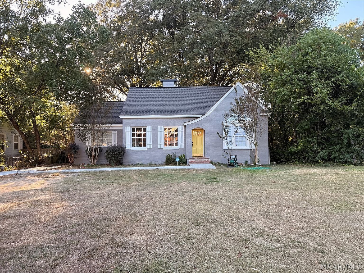 The South Hull Cottage front exterior